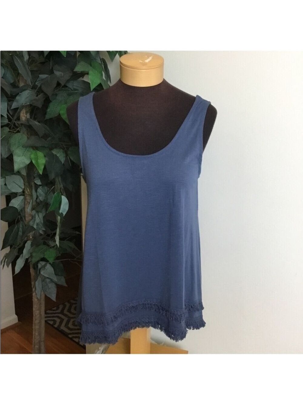 Wallflower tank top with fringe detail Woman’s L blue shark bite hem